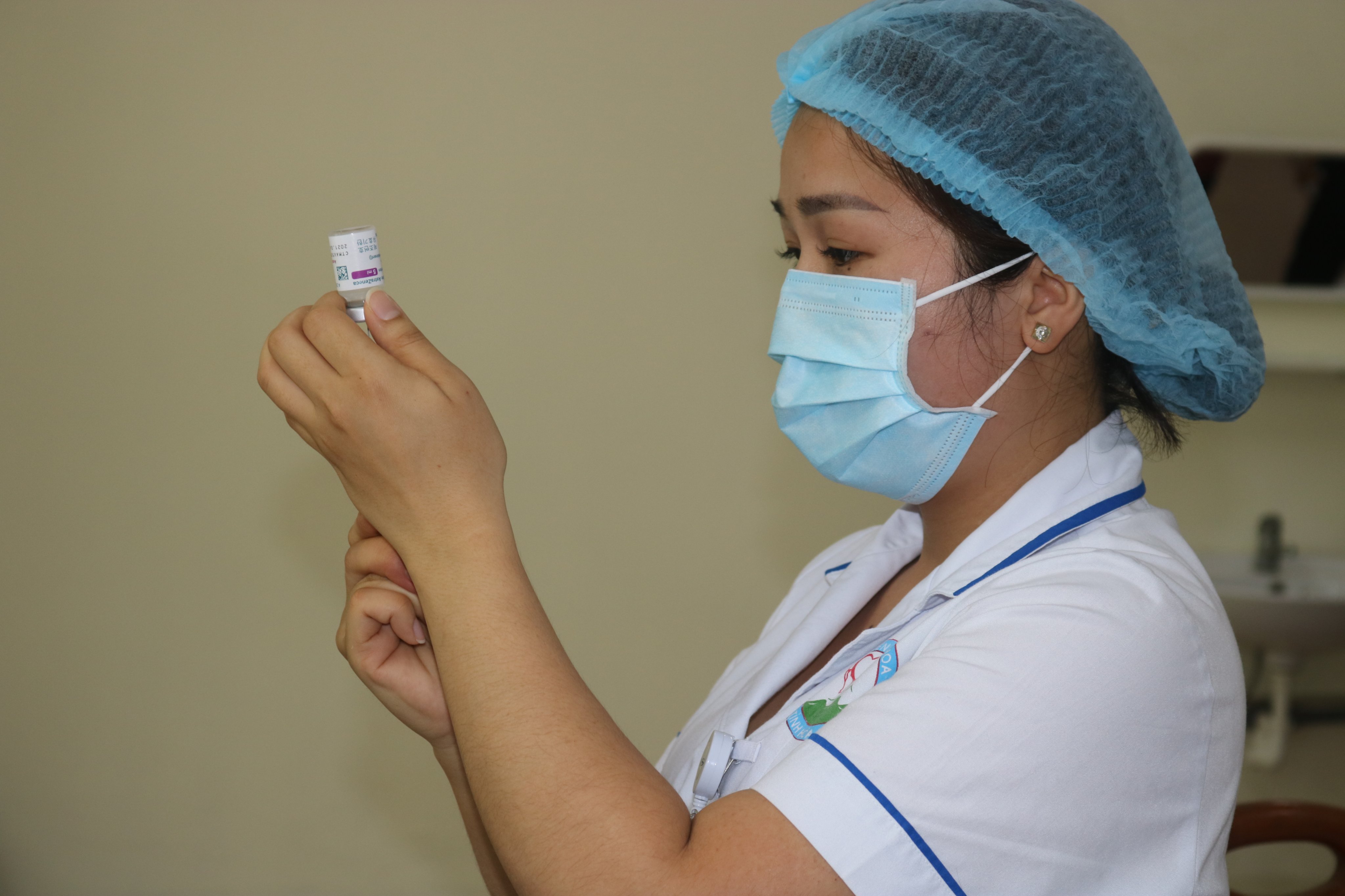  Quy trình tiêm vacine phòng COVID-19 an toàn tại Bệnh viện Đa khoa tỉnh Hoà Bình