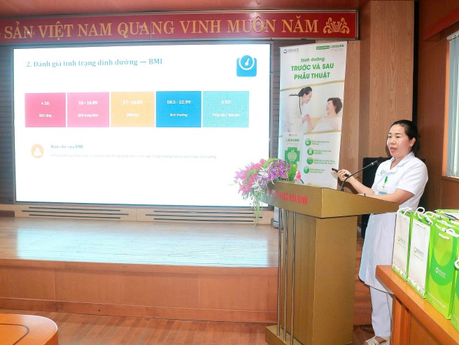 Bệnh viện Đa khoa Hòa Bình tổ chức tập huấn dinh dưỡng cho cán bộ y tế