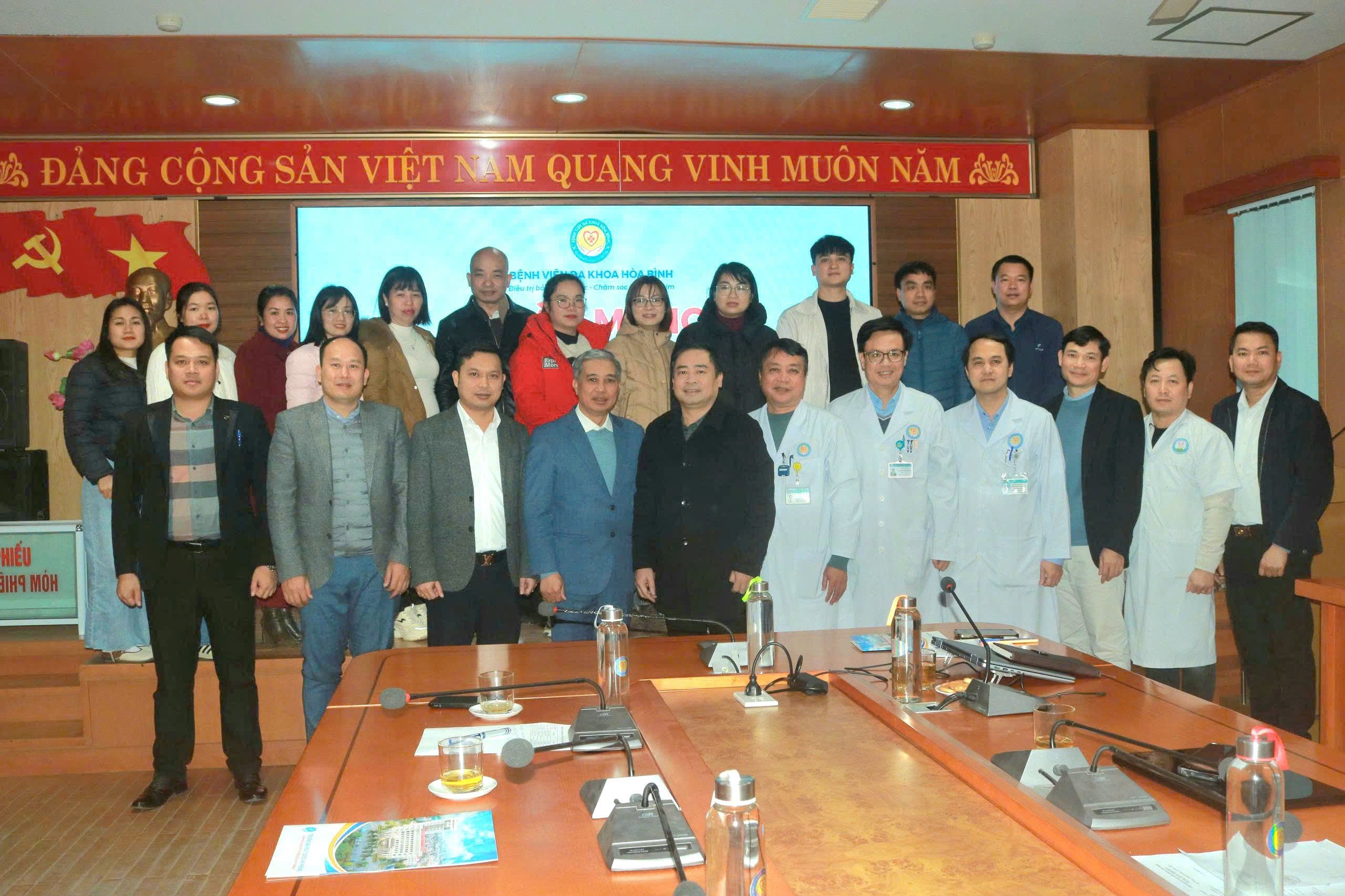  Tăng cường hợp tác đào tạo giữa Bệnh viện Đa khoa Hòa Bình và Trường Đại học Y Dược Hải Phòng