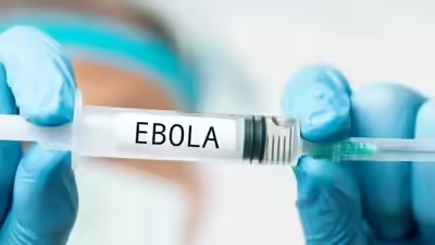   Bệnh viện Đa khoa Hòa Bình chủ động ứng phó trong phòng, chống dịch Ebola