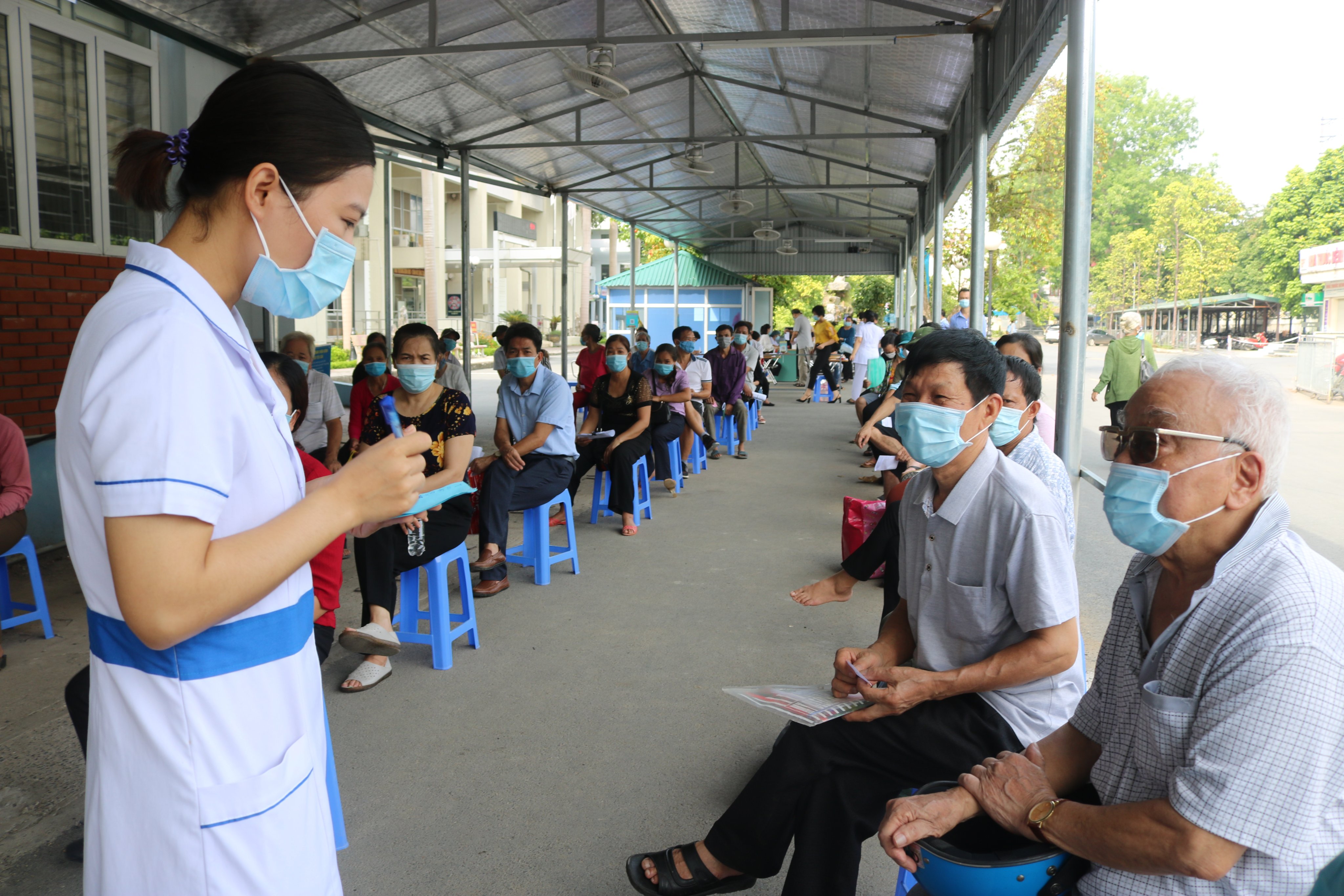  Phát huy vai trò hoạt động công tác xã hội tại  Bệnh viện Đa khoa tỉnh Hòa Bình