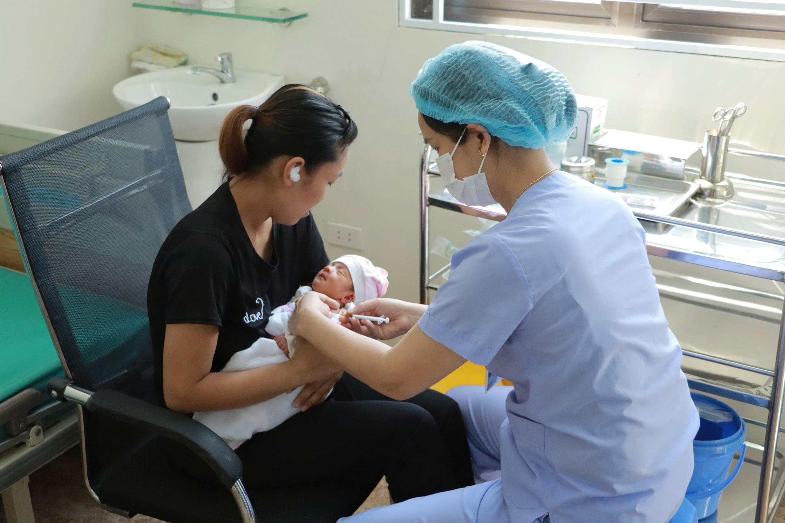  Hưởng ứng tuần lễ Tiêm chủng thế giới 2026 - Tiêm chủng đầy đủ - Bảo vệ sức khỏe toàn dân