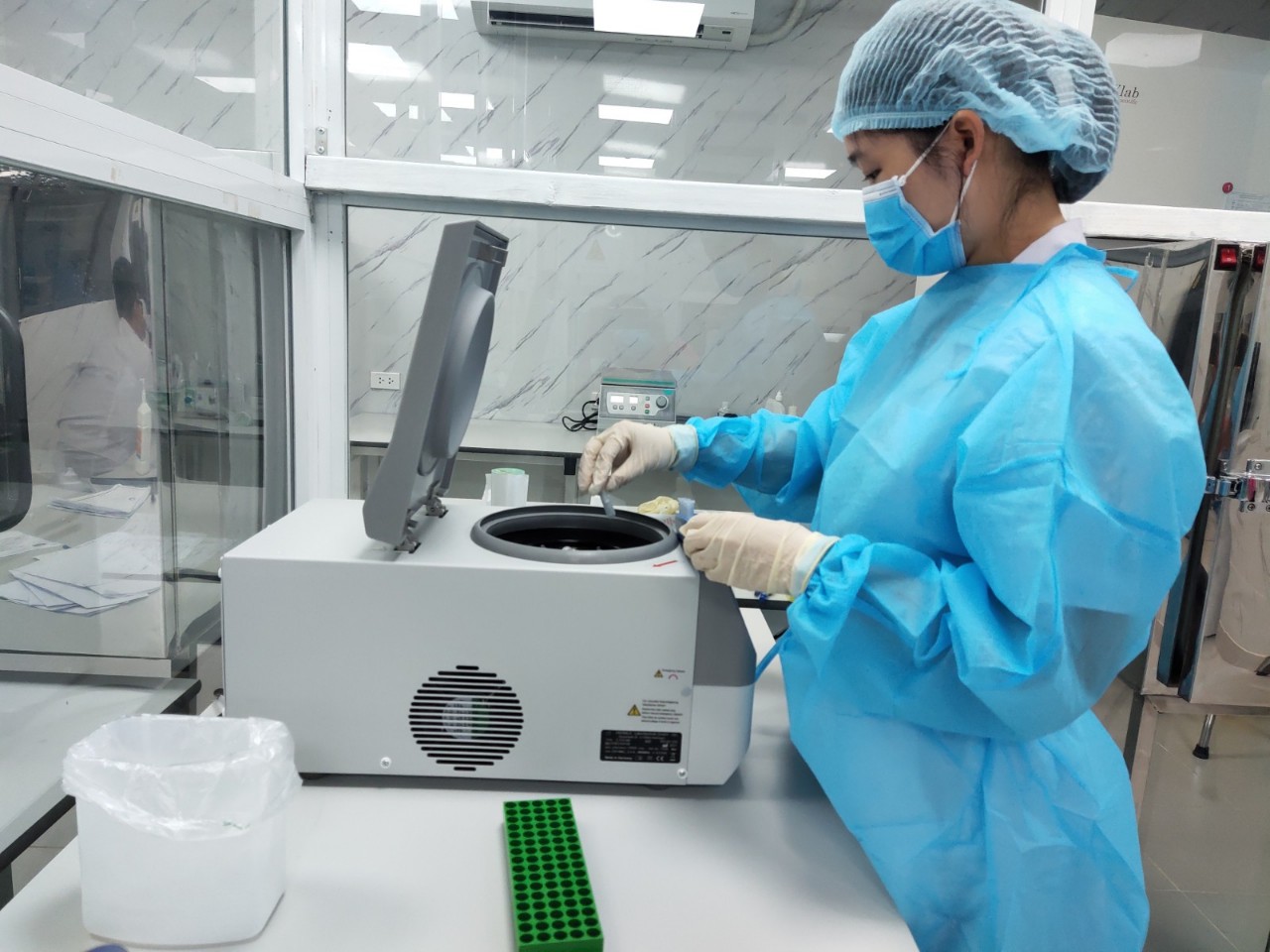 Bệnh viện Đa khoa tỉnh Hoà Bình chính thức triển khai dịch vụ xét nghiệm virut SARS-CoV-2 bằng phương pháp Realtime RT-PCR 