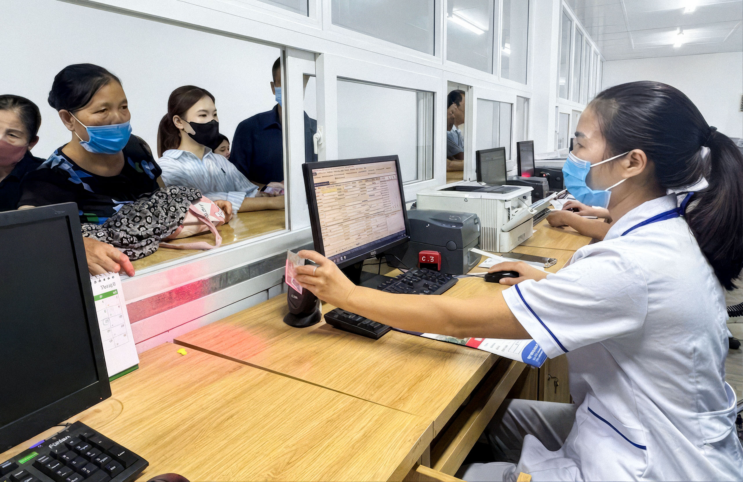  Tiện ích số vì người dân trong khám, chữa bệnh